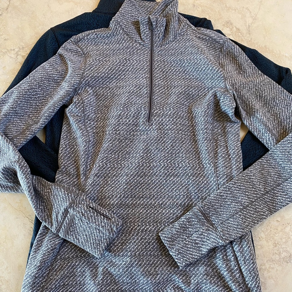 Lululemon outrun 1/2 zip like new hazy grey/white 4